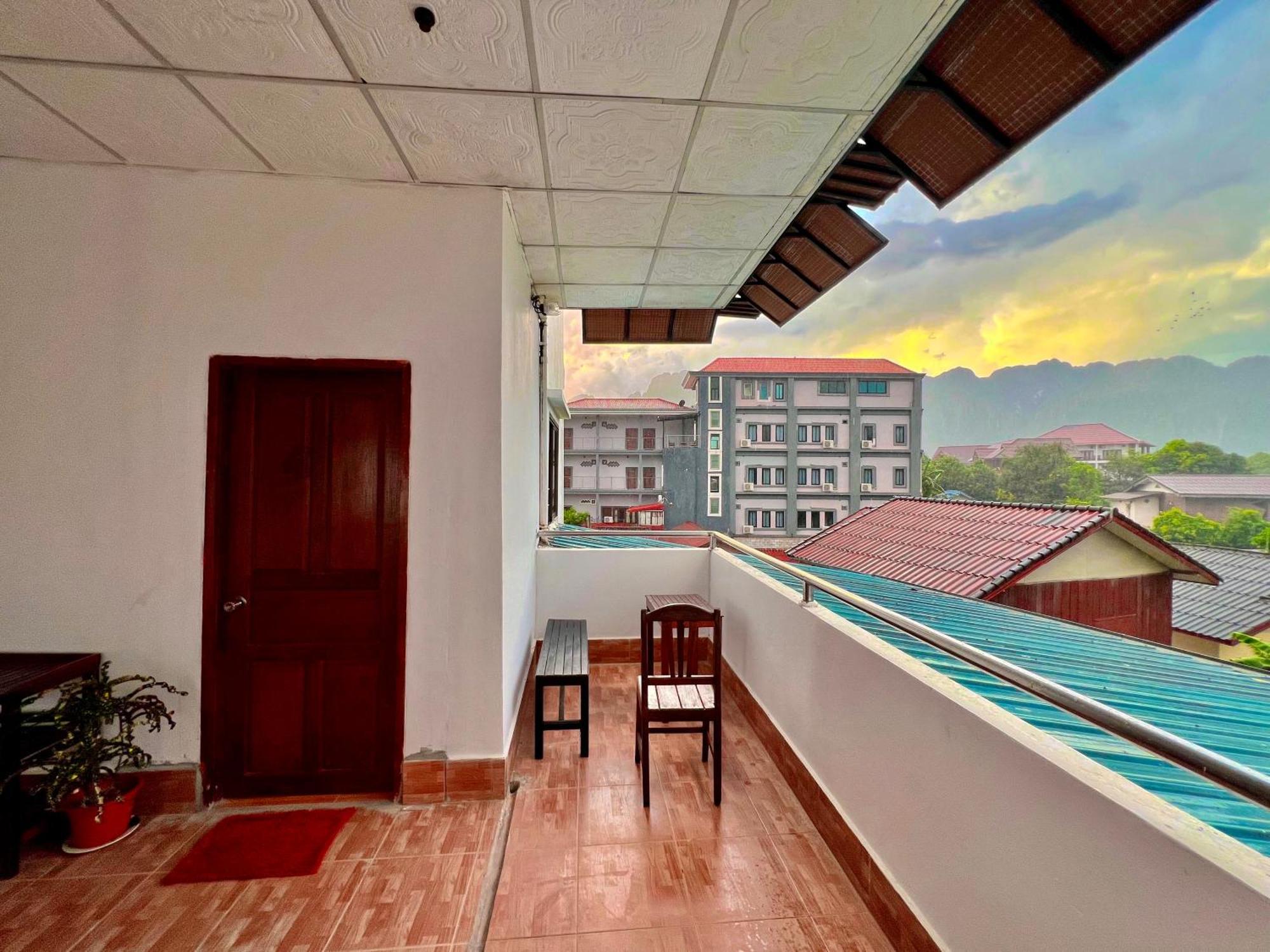 Easy Go Backpacker Hostel Vang Vieng Luaran gambar