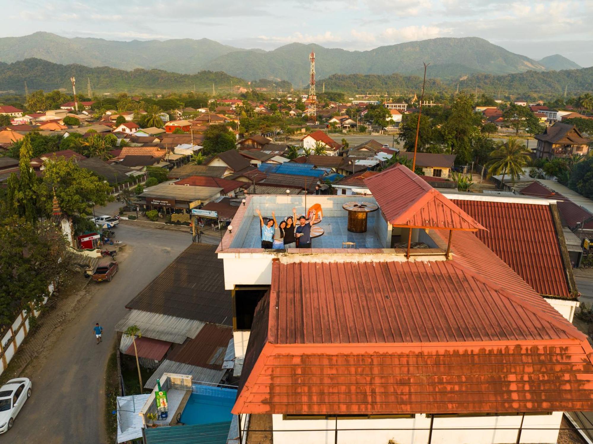 Easy Go Backpacker Hostel Vang Vieng Luaran gambar