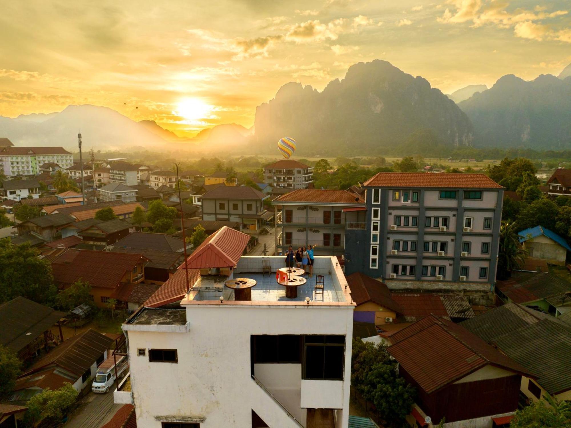 Easy Go Backpacker Hostel Vang Vieng Luaran gambar