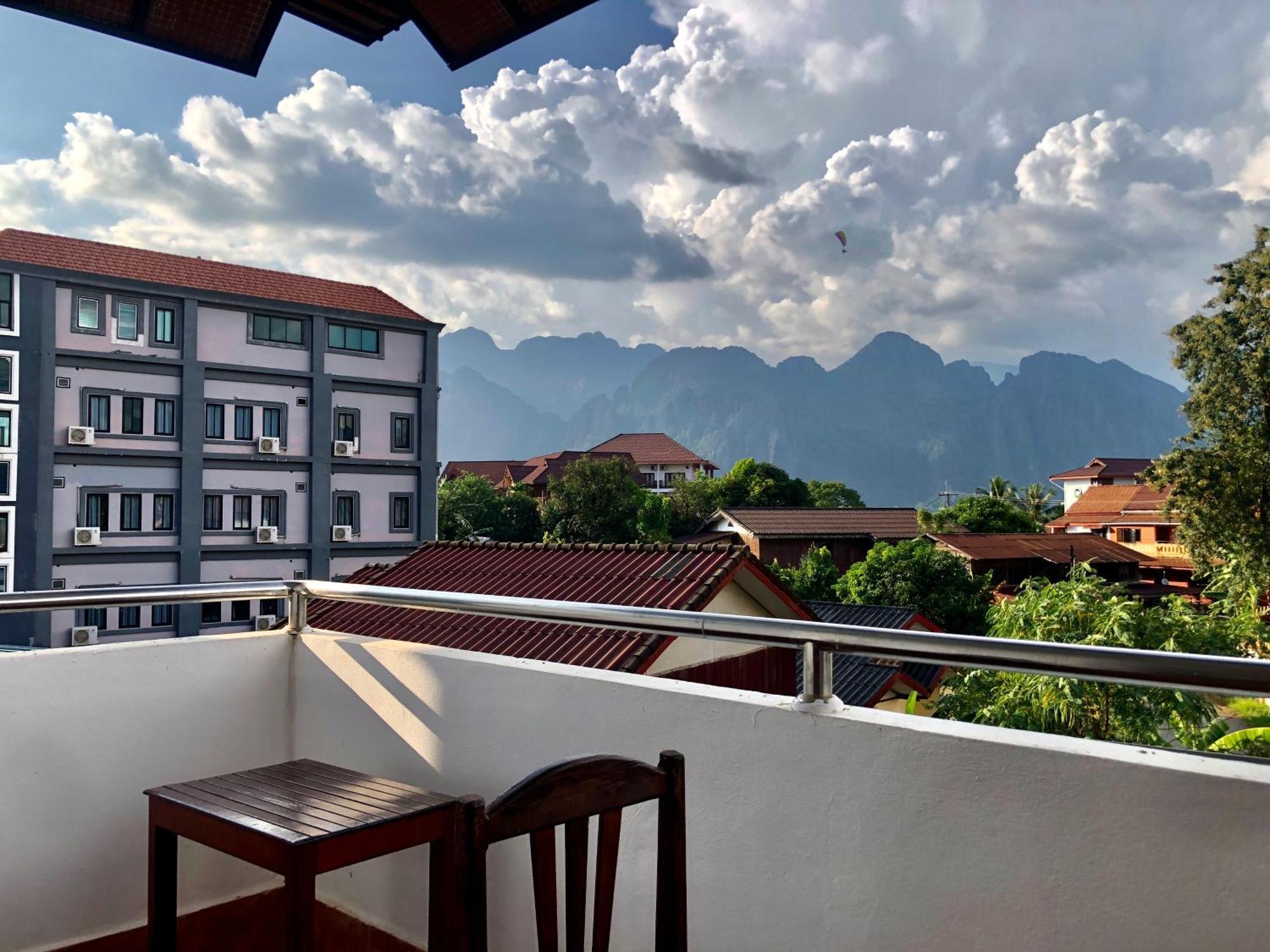 Easy Go Backpacker Hostel Vang Vieng Luaran gambar